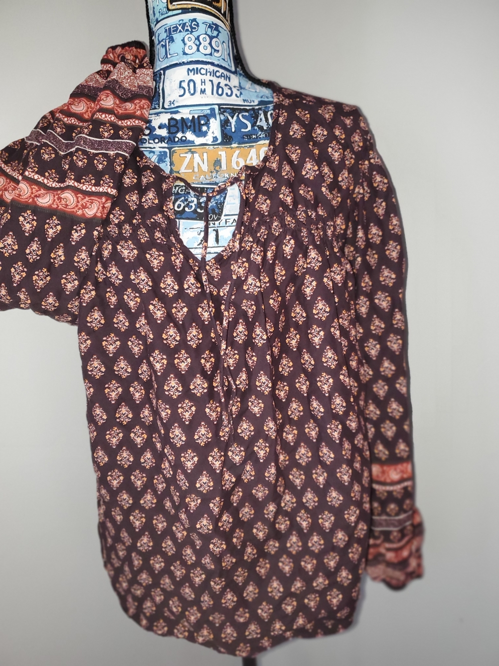 OLD NAVY Women's Boho Printed V-Neck Blouse in Dark Brown Medium Tall